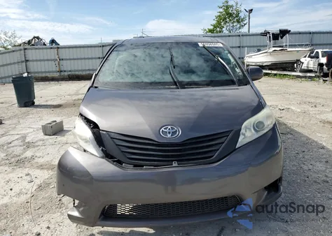 2015 Toyota Sienna Xle из США, поврежденный, VIN 5TDYK3DC5FS643985